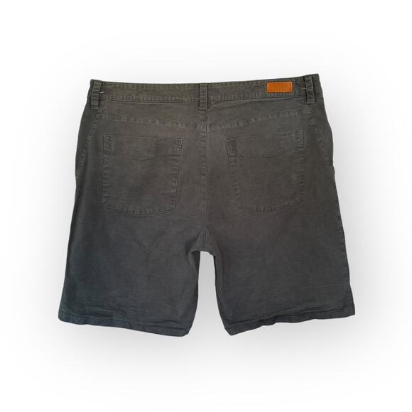 Flylow Dark Gray Utility Mens Casual Shorts- Sz 36 - Picture 2 of 6